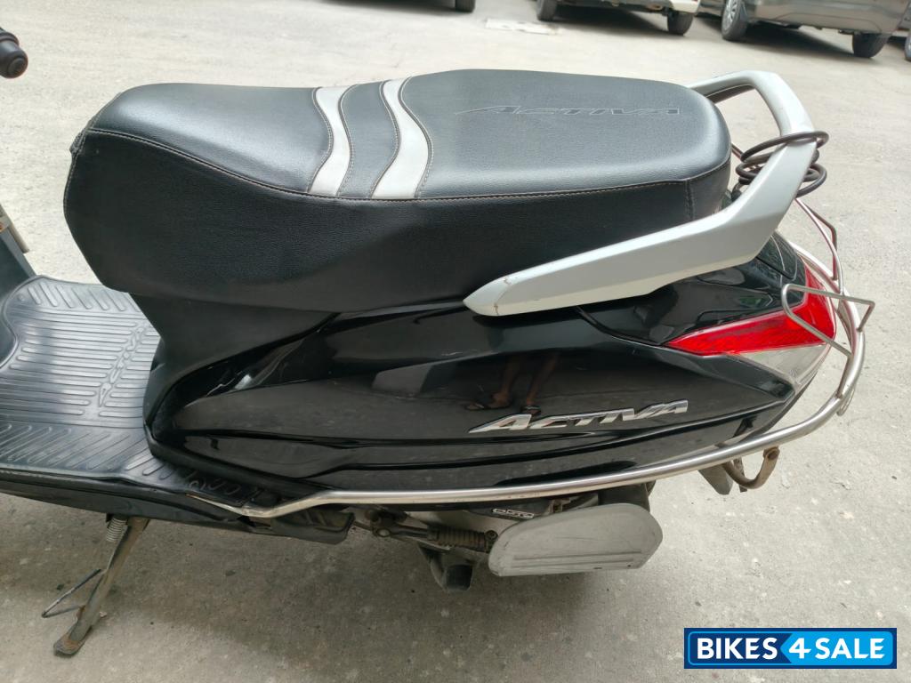 Black Honda Activa 6G Dlx