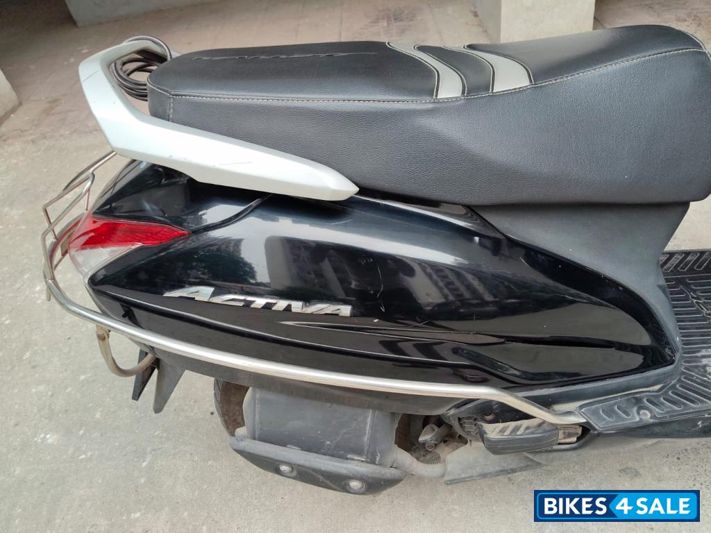 Black Honda Activa 6G Dlx