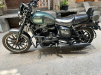 Yezdi Roadster Dark 2022 Model