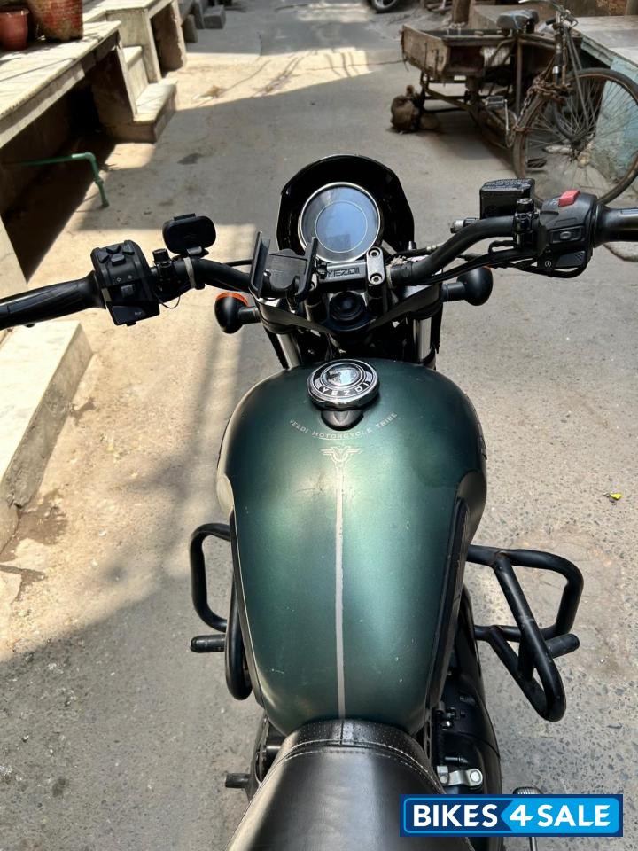 Yezdi Roadster Dark