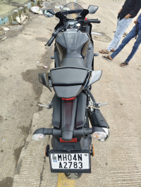 Yamaha R15 V4