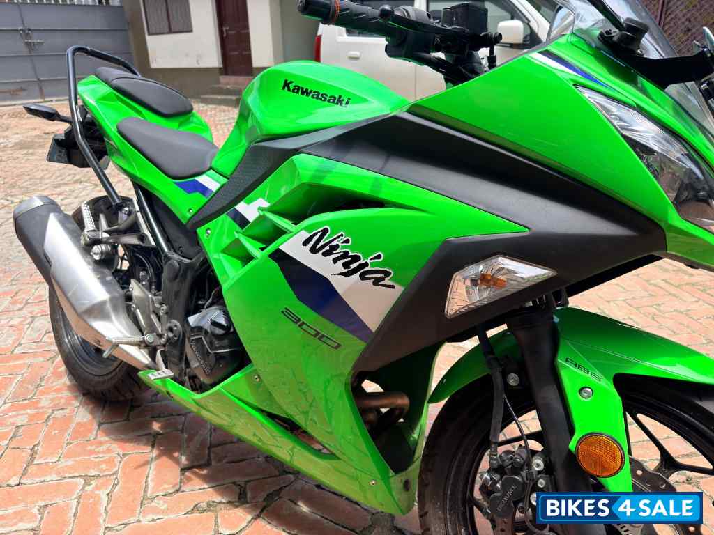 Kawasaki Ninja 300R