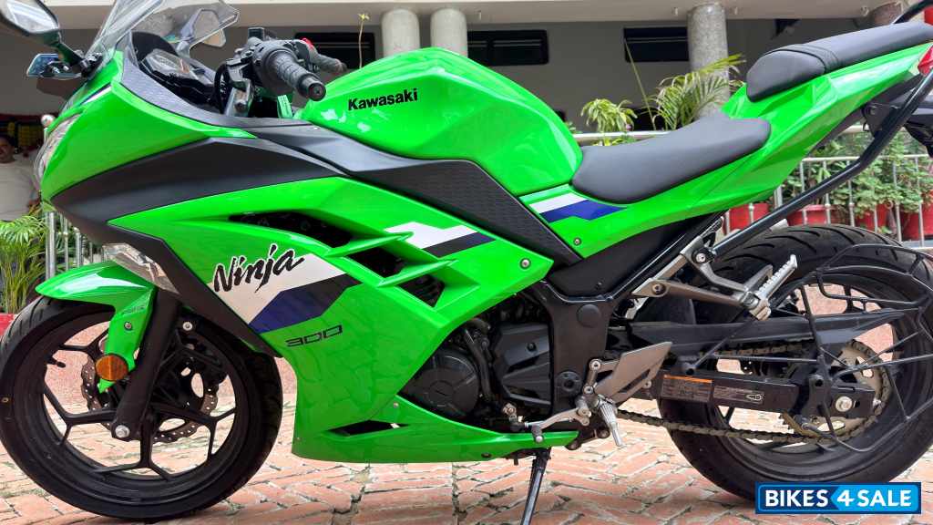 Kawasaki Ninja 300R Kawasaki Ninja 300R