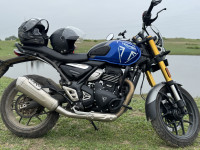 Caspian Blue Triumph Speed 400