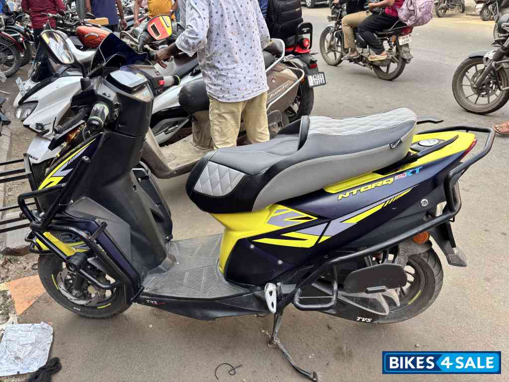 TVS NTORQ 125 XT