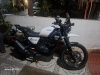 Yezdi Adventure Gloss 2024 2024 Model