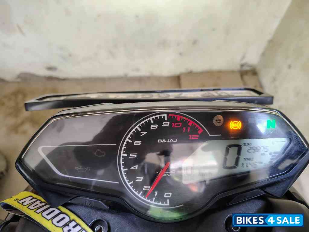 Brooklyn Black Bajaj Pulsar N160 Brooklyn Black Bajaj Pulsar N160