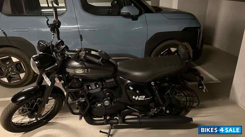 Matt Black Jawa 42 Dual Channel ABS AllStar Black Matt Black Jawa 42 Dual Channel ABS AllStar Black