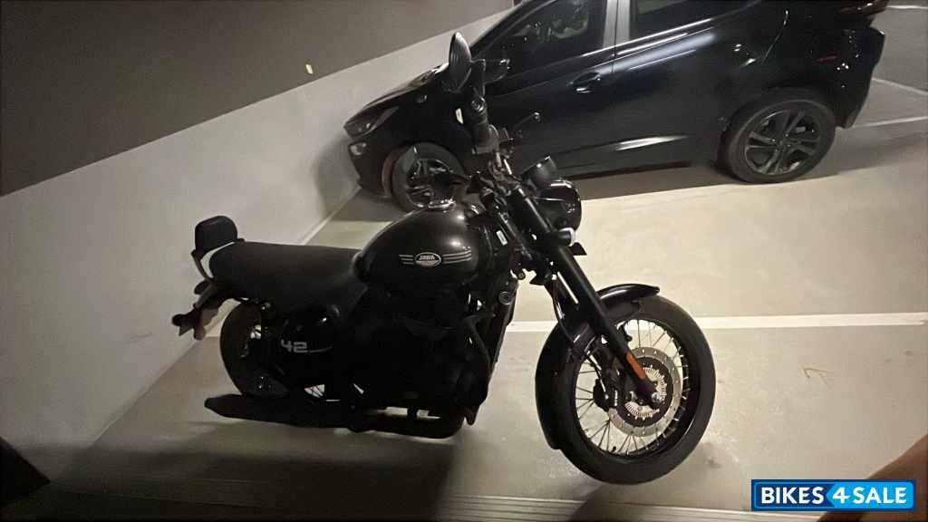 Matt Black Jawa 42 Dual Channel ABS AllStar Black Matt Black Jawa 42 Dual Channel ABS AllStar Black