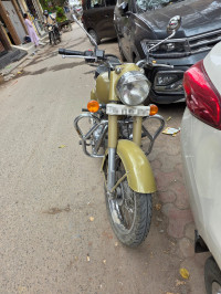 Royal Enfield Classic 500
