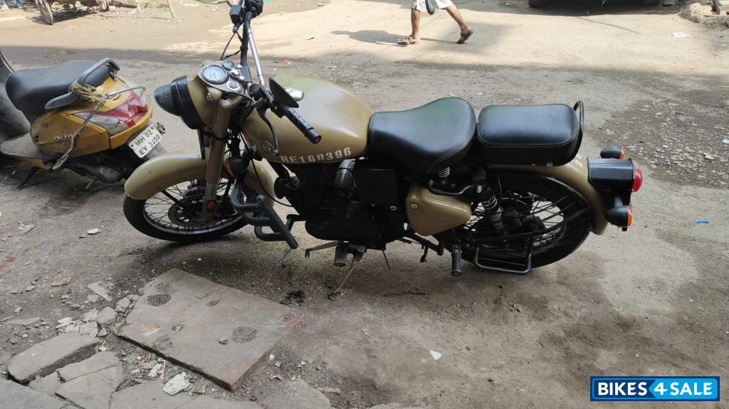 Military Color Royal Enfield Classic 350 Dual Channel BS6 Military Color Royal Enfield Classic 350 Dual Channel BS6