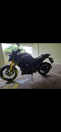 Gray Honda CB300F Deluxe Pro