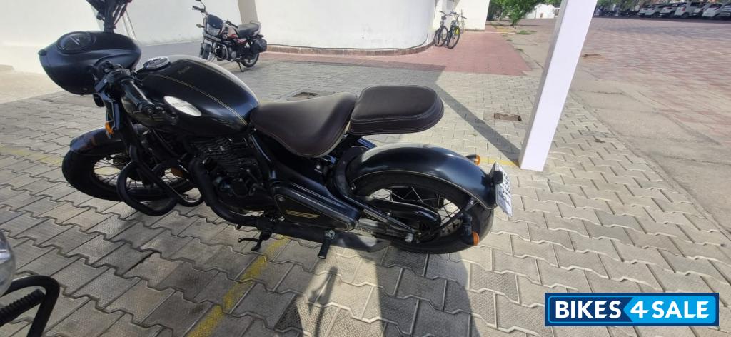 Black Jawa Perak BS6