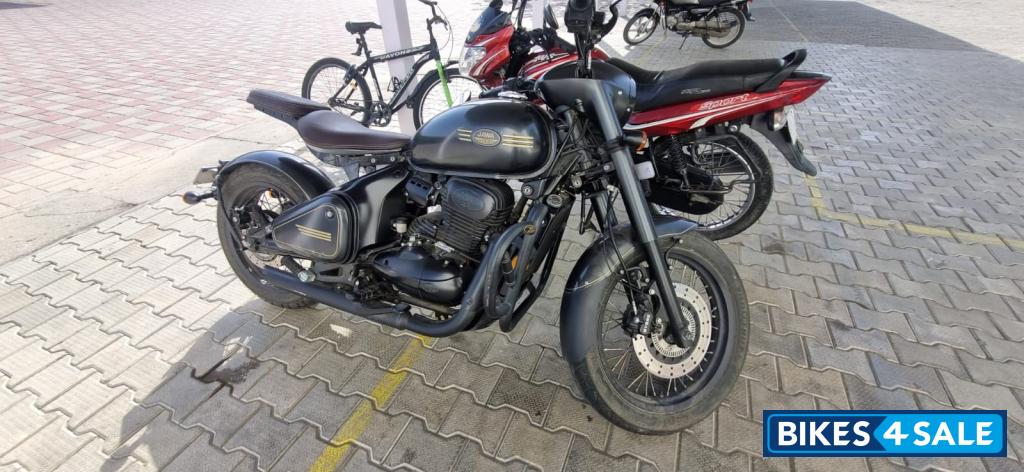 Black Jawa Perak BS6 Black Jawa Perak BS6