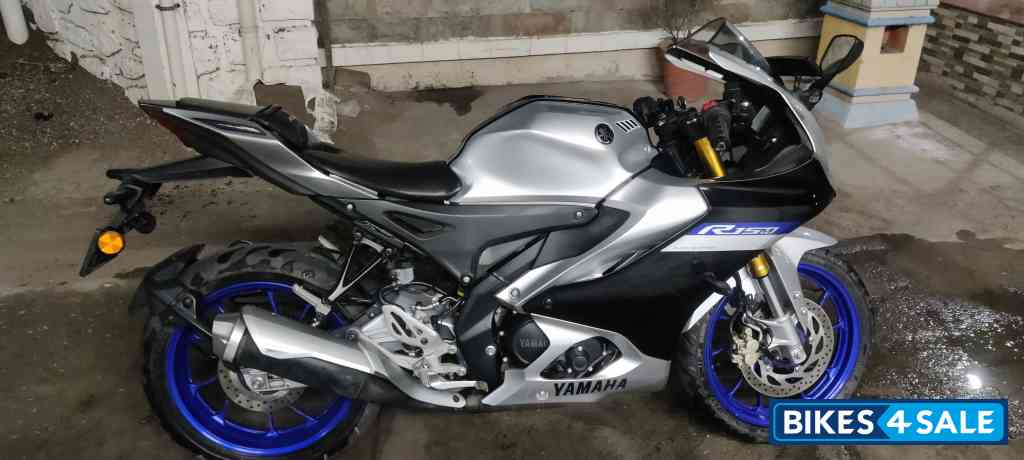 Yamaha R15M 2023