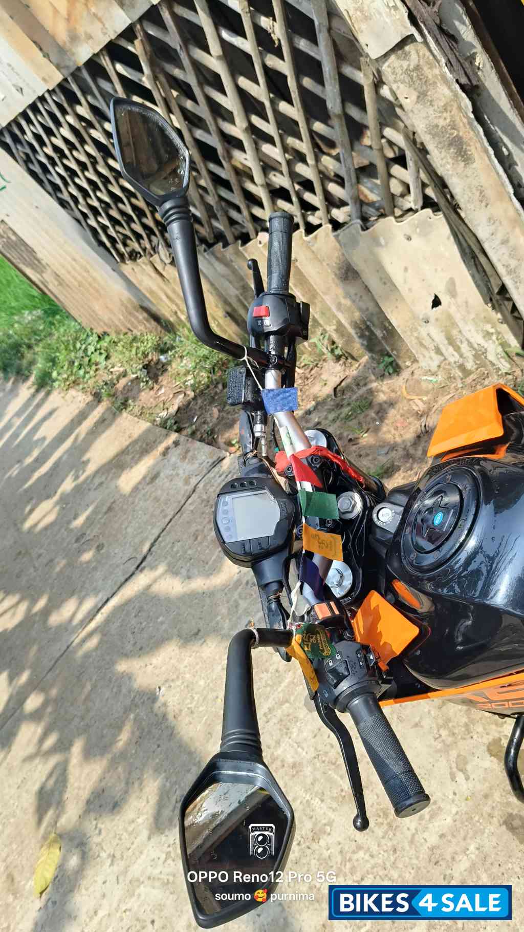 Orange KTM Duke 200 2024 Orange KTM Duke 200 2024