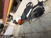 KTM Duke 125