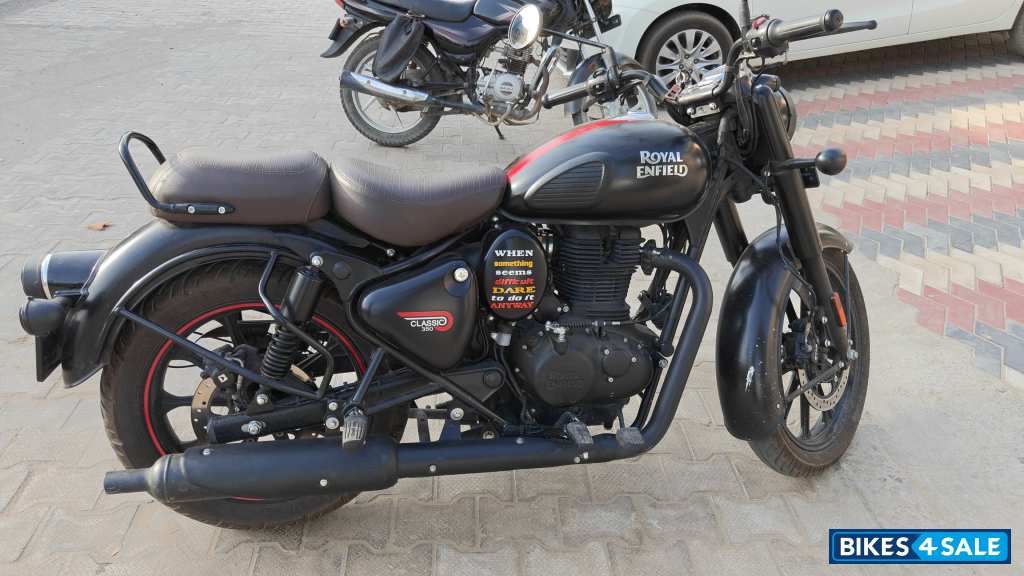Royal Enfield Classic 350 2024