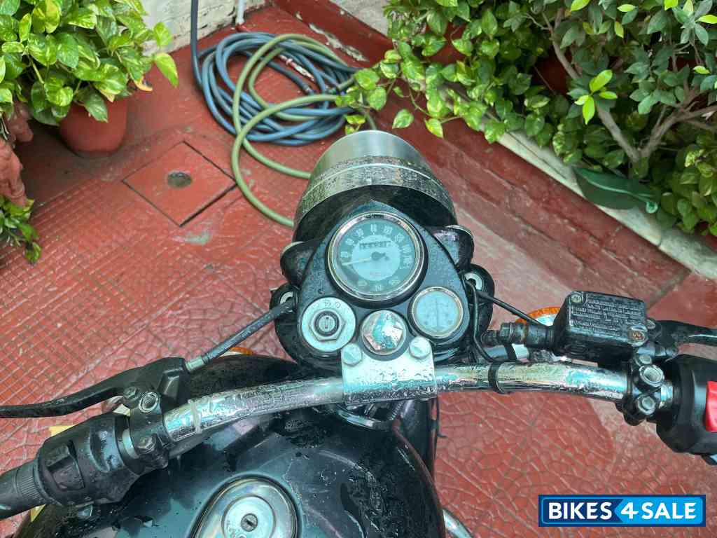 Royal Enfield Classic 350 Royal Enfield Classic 350