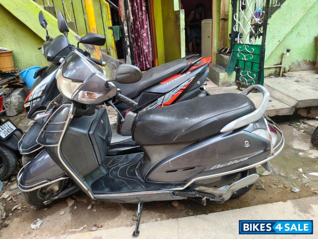 Grey Honda Activa Grey Honda Activa