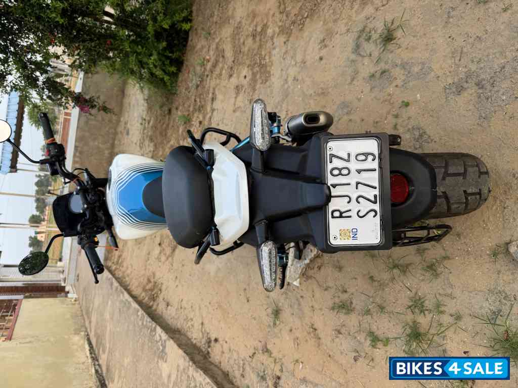 Brava Blue Royal Enfield Guerrilla 450 Flash