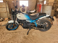 Brava Blue Royal Enfield Guerrilla 450 Flash