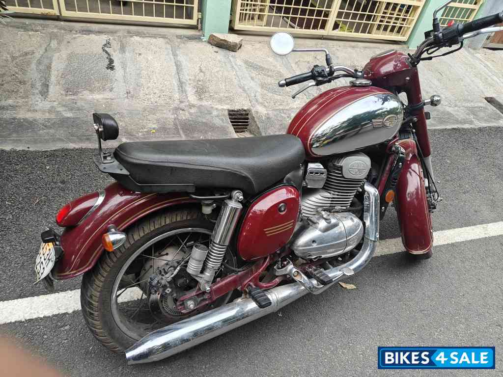Maroon Jawa Jawa BS6