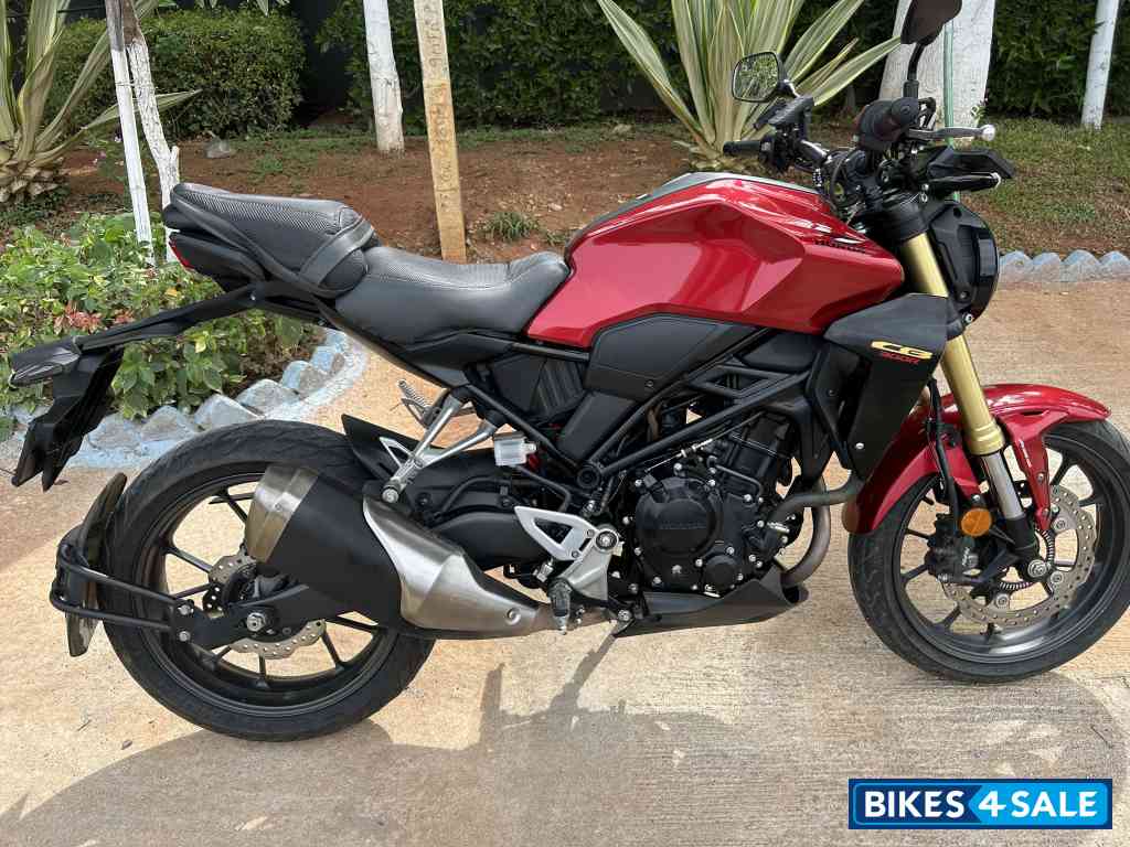 Honda CB300R