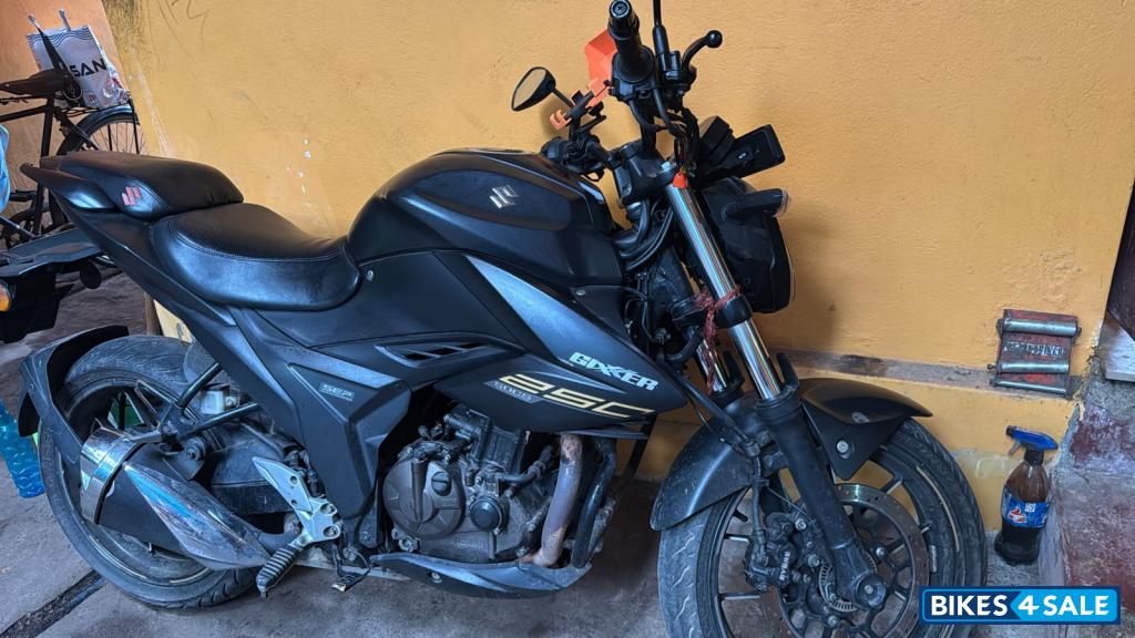 Suzuki Gixxer 250 BS6 Suzuki Gixxer 250 BS6