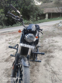 Yezdi Roadster Dual Tone