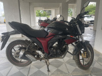 Black-maroon Suzuki Gixxer 150