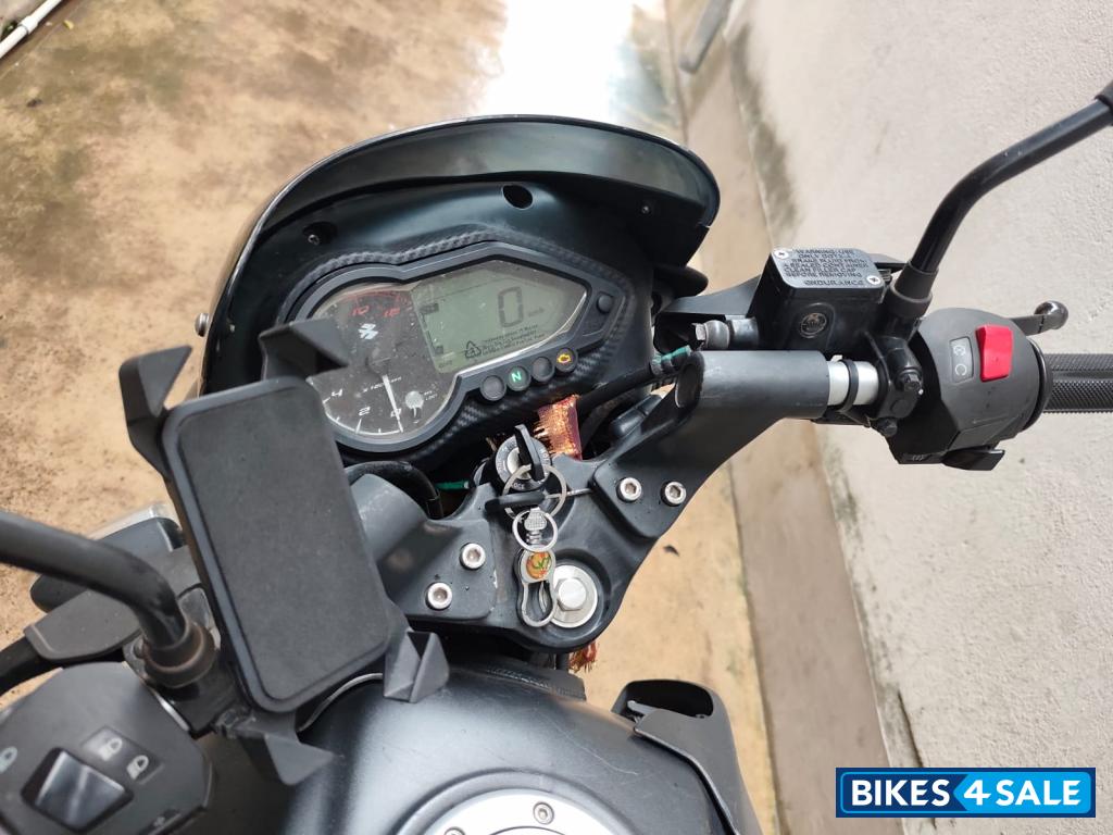 Bajaj Pulsar 125 Neon BS6