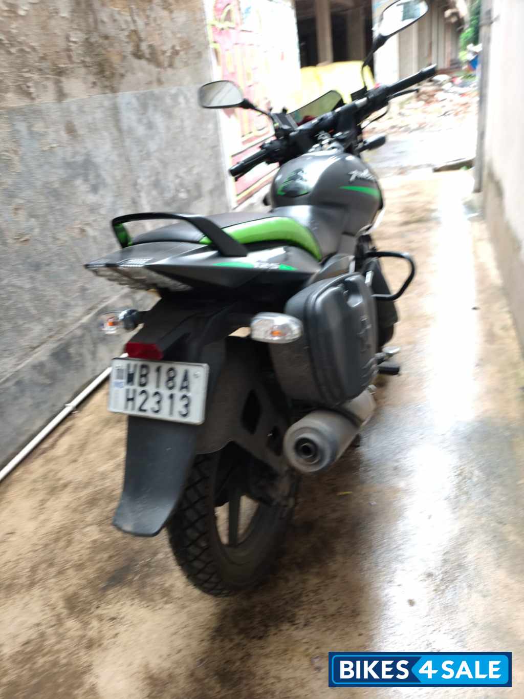Bajaj Pulsar 125 Neon BS6