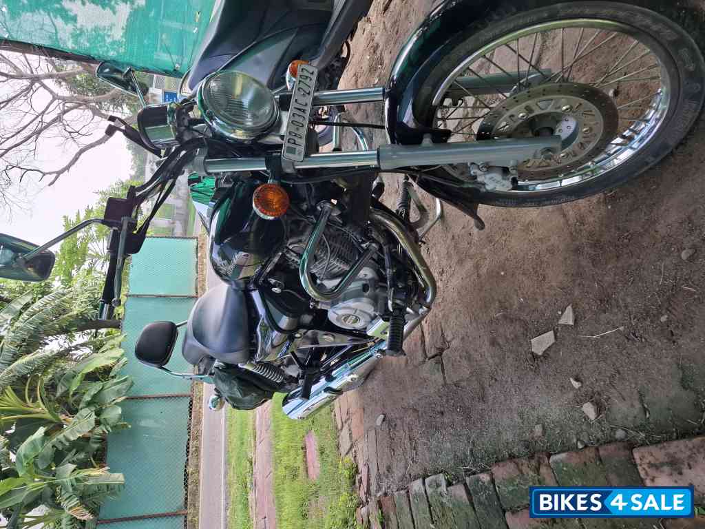 Bajaj Avenger 220 DTS-i