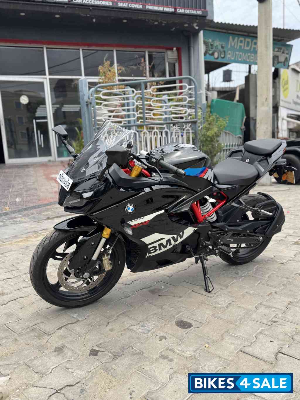 Black BMW G 310 RR
