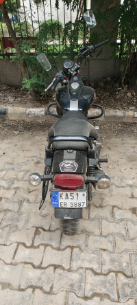 Bajaj Avenger Street 220