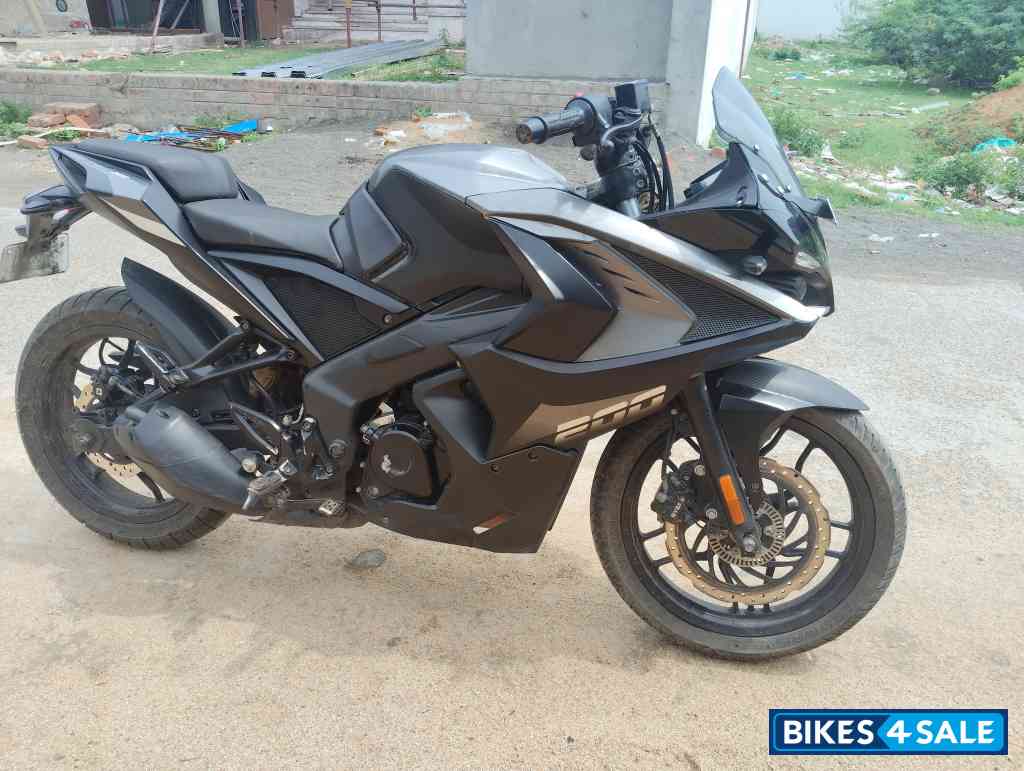 Grey Bajaj Pulsar RS 200 BS6