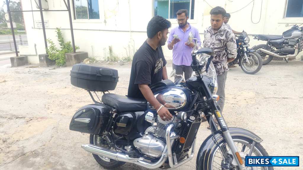 Black Jawa Jawa BS6