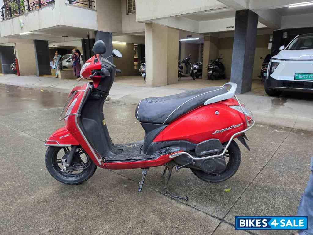 Vol Red TVS Jupiter BS6 Vol Red TVS Jupiter BS6