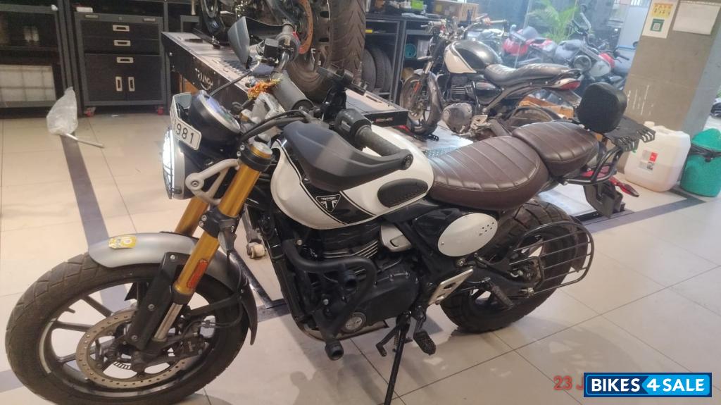 Triumph Scrambler 400 X