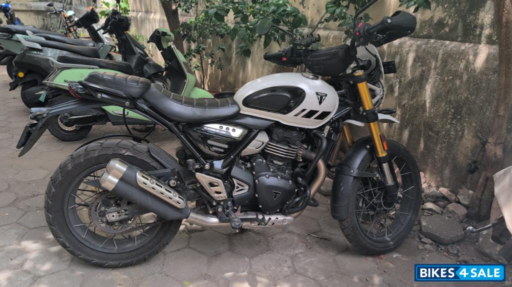 Triumph Scrambler 400 XC