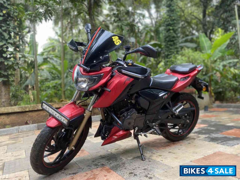 TVS Apache RTR 200 4V
