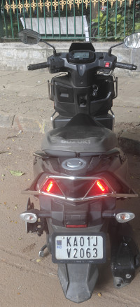 Mat/black Suzuki Avenis 125 Standard Edition