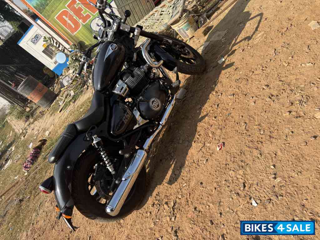 Royal Enfield Super Meteor 650