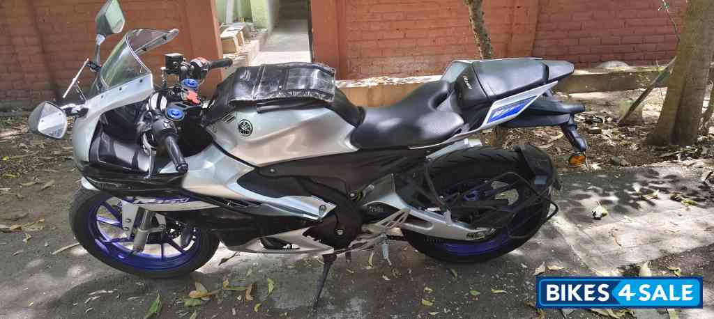Yamaha R15M
