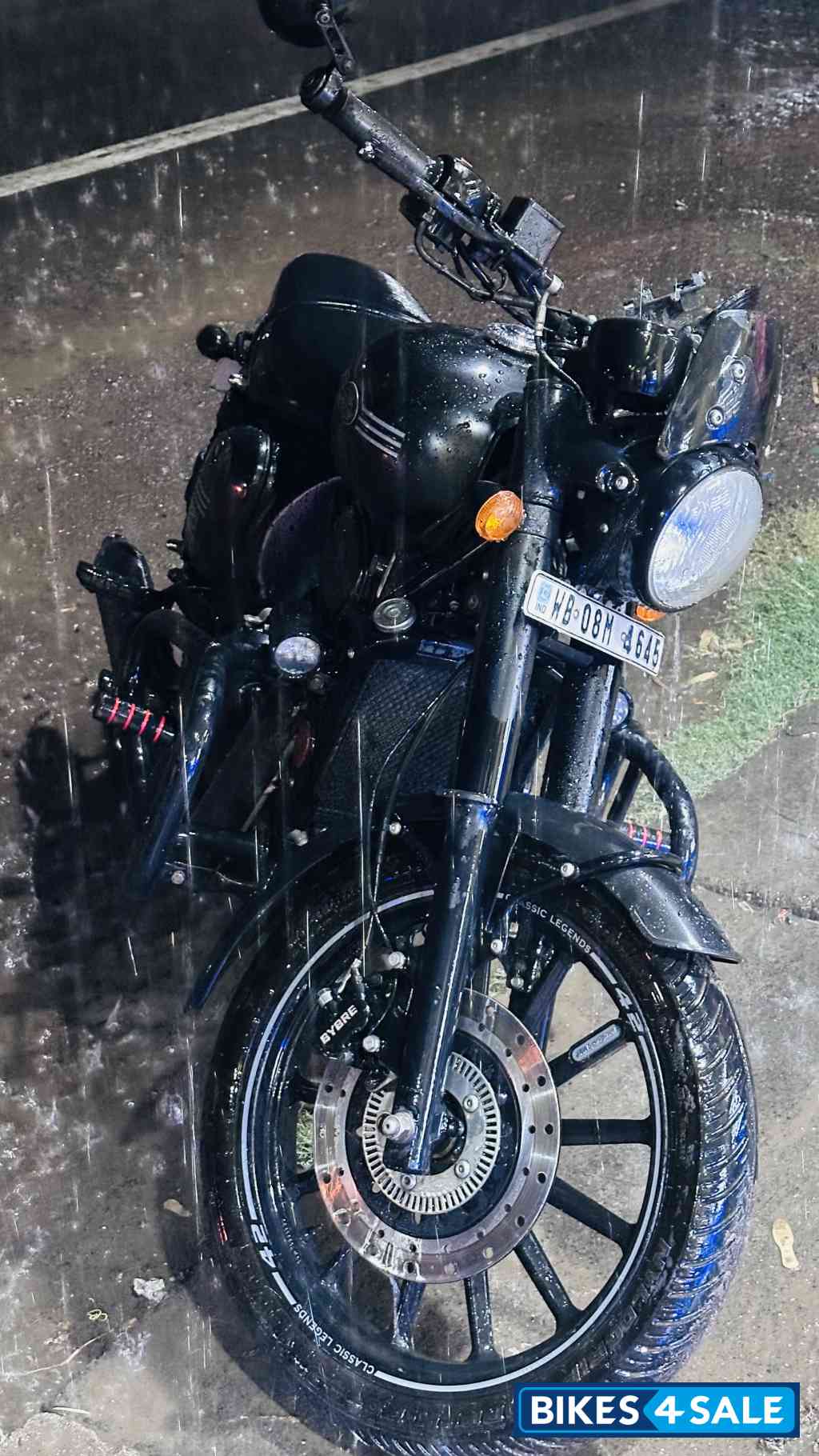 Jawa 42 Dual Channel ABS AllStar Black