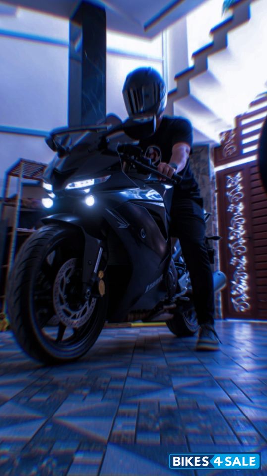 Knight Black Yamaha YZF R15 S V3.0 Knight Black Yamaha YZF R15 S V3.0