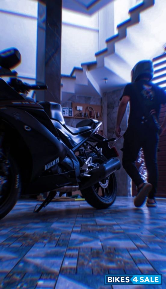 Knight Black Yamaha YZF R15 S V3.0 Knight Black Yamaha YZF R15 S V3.0
