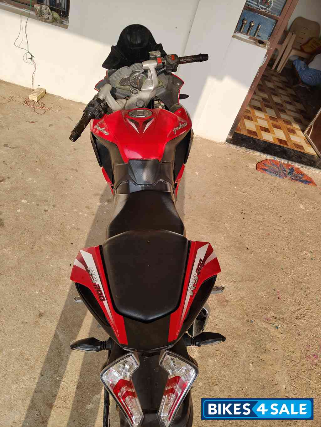 Red Bajaj Pulsar RS 200 Red Bajaj Pulsar RS 200