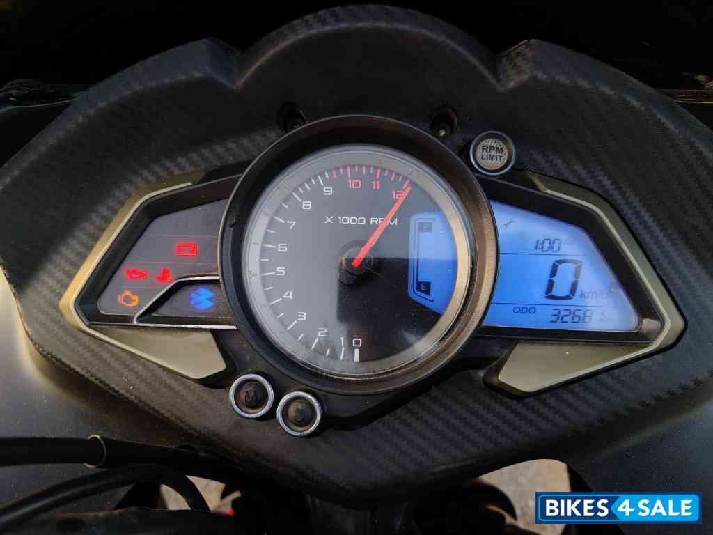 Red Bajaj Pulsar RS 200 Red Bajaj Pulsar RS 200